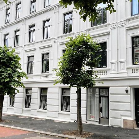 Nordic Host - Frogner - Well Appointed 2 Bedroom In Lovely West Side Neighborhood Oslo Exterior photo